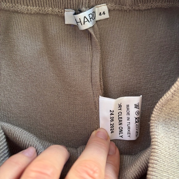 NewTwo pieces set for woman NWT - Picture 7 of 10